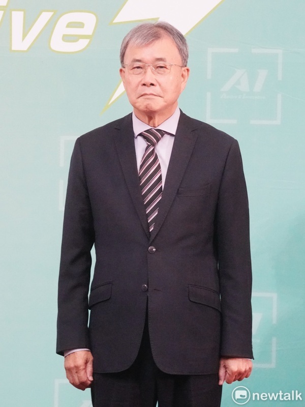 準教育部長鄭英耀。 圖：張良一/攝
