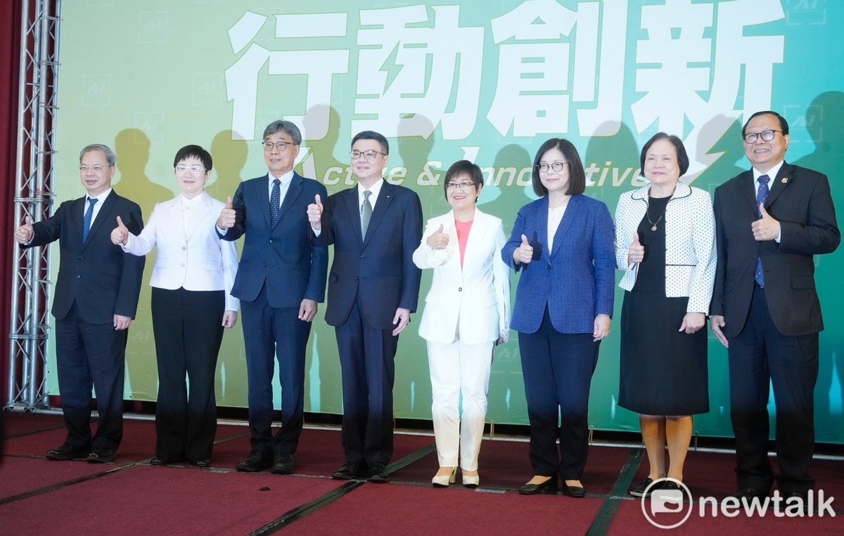 準閣揆卓榮泰今（23）天召開新內閣人事記者會，第五波公布的6位首長包括：財政部長莊翠雲留任、農業部長由代部長陳駿季真除、僑委會主委徐佳青留任、海委會主委管碧玲留任、人事長蘇俊榮和主計總處主計長陳淑姿。 圖：張良一/攝