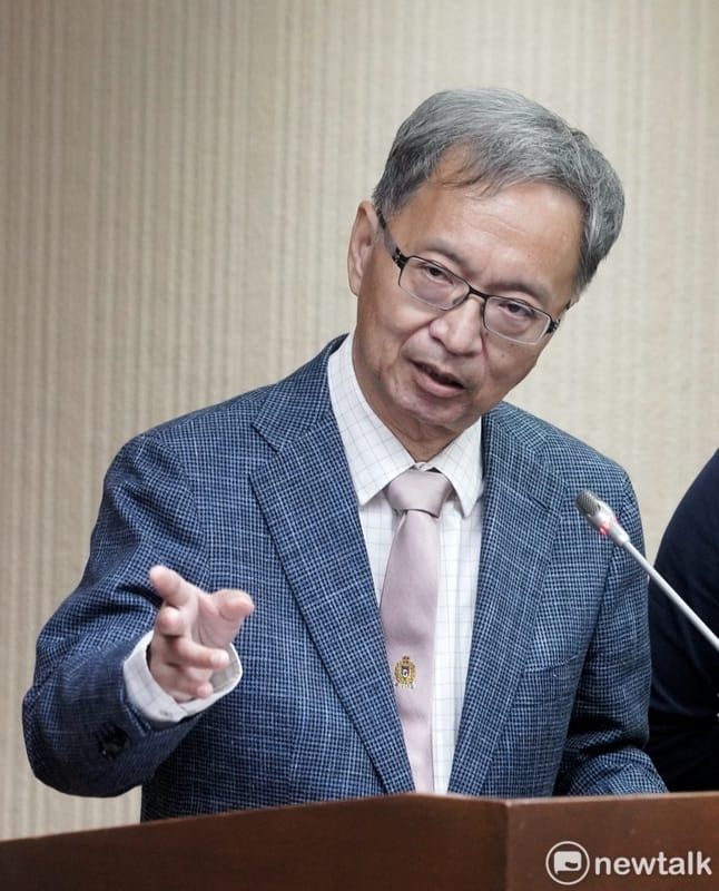 薛瑞元坦言，重症患者中，有一名情況仍危急。 圖：張良一/攝
