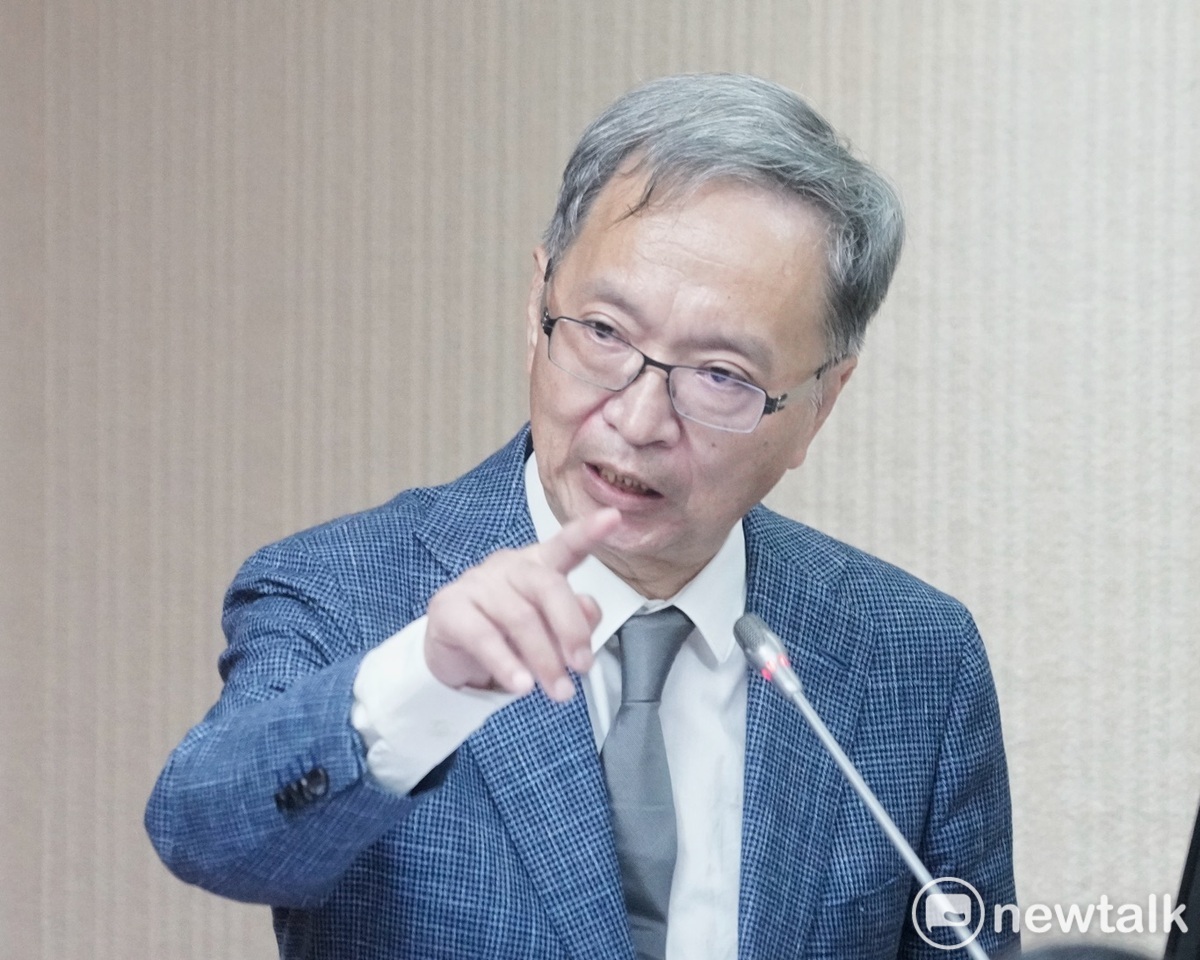 衛福部長薛瑞元在立院社福及衛環委員會備詢。 圖：張良一/攝