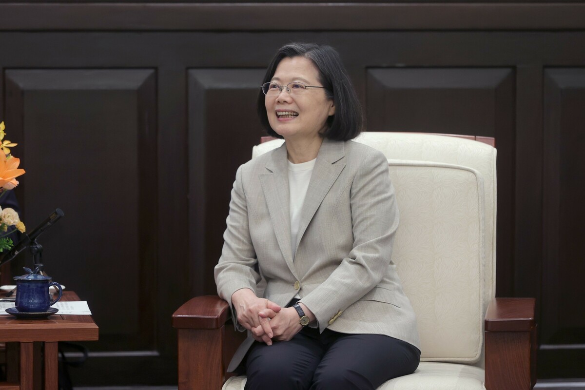 蔡英文任期最終日，在總統府內與新加坡訪團會面。 圖：總統府提供