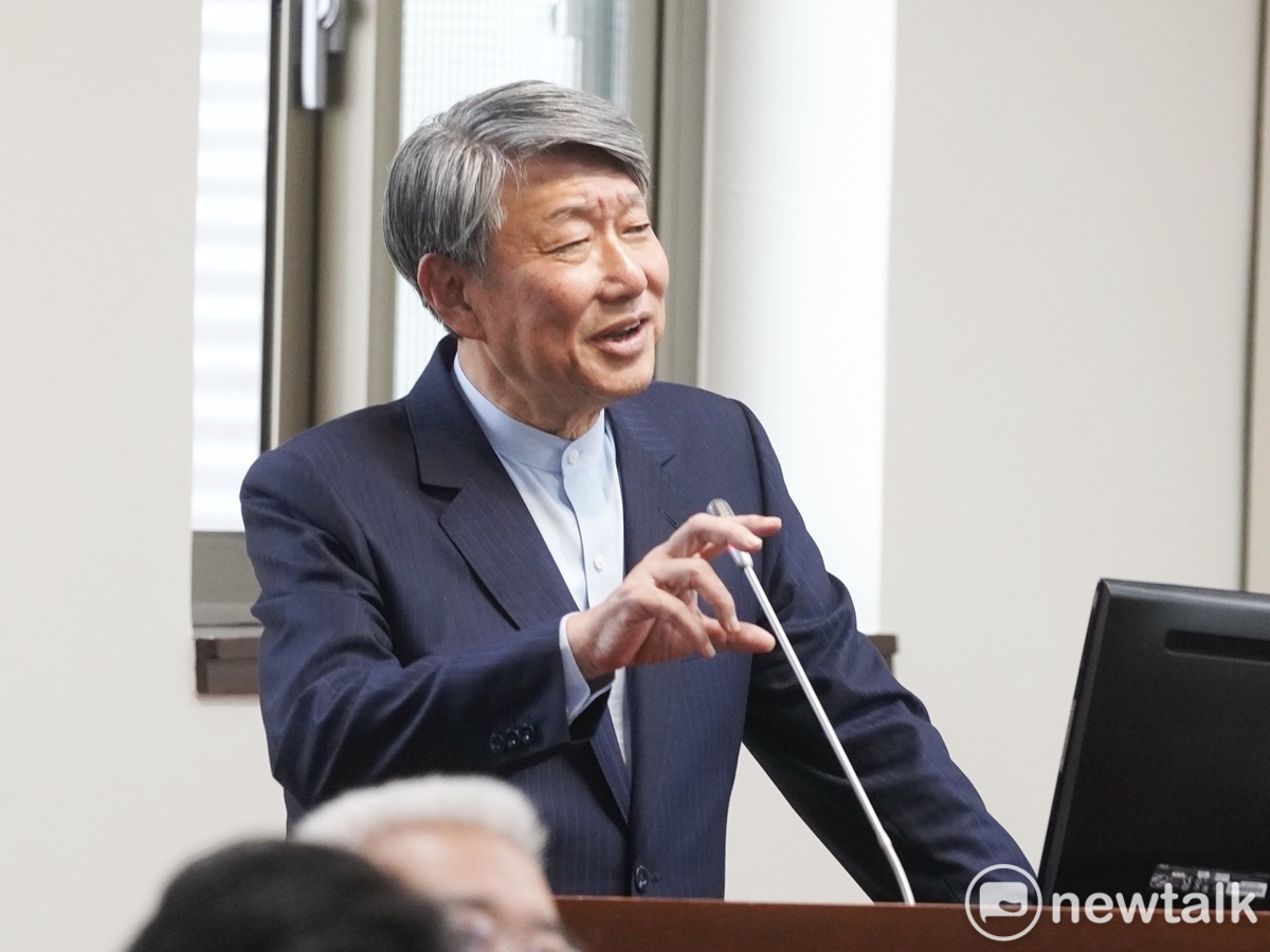 輝達(NVIDIA)持續擴大對台投資，執行長黃仁勳也透露正在尋找合適的地點，並坦言「電力限度是一個挑戰」，經濟部長郭智輝目前電力的準備都是夠的。 圖：張良一/攝