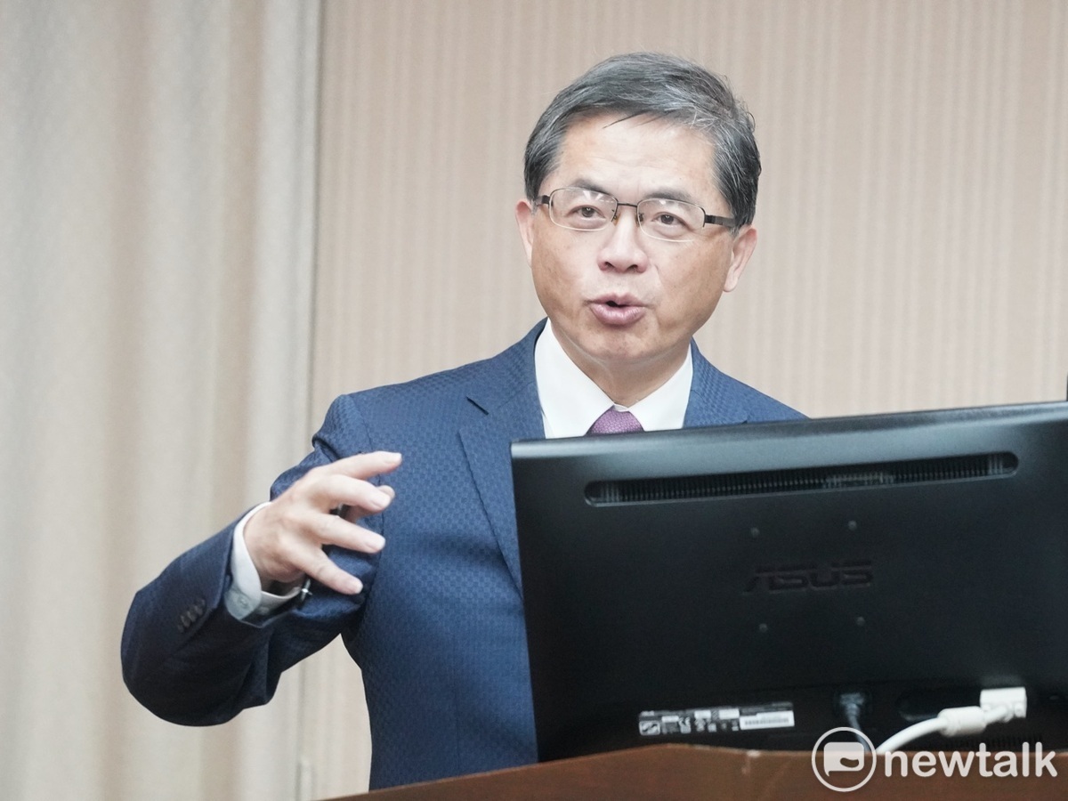交通部長李孟諺回應，1000萬目標仍不變，下半年也有透過各項活動及國際宣傳來努力。 圖：張良一/攝