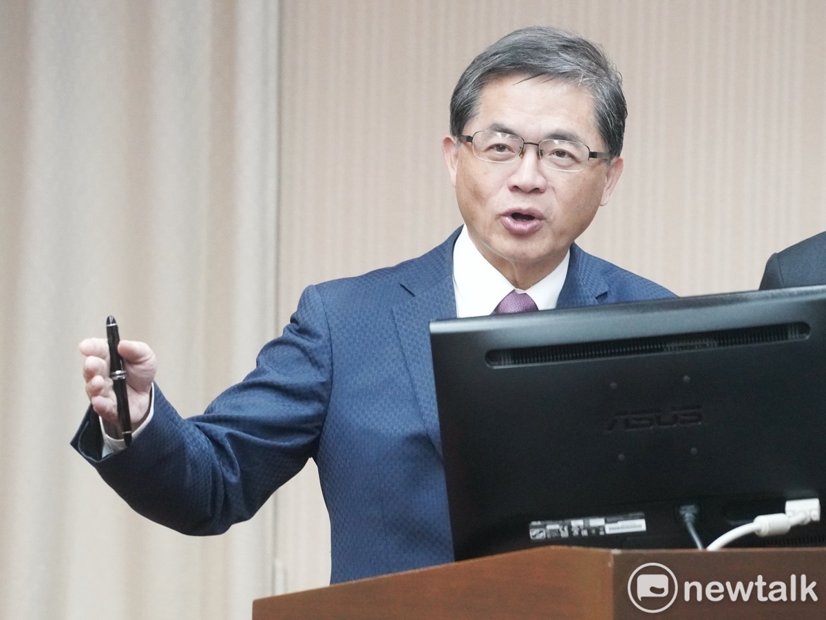 交通部長李孟諺表示，交通微罪不記點，6月30日才開始生效，需觀察制度改變，對交通安全的影響再決定。 圖：張良一/攝