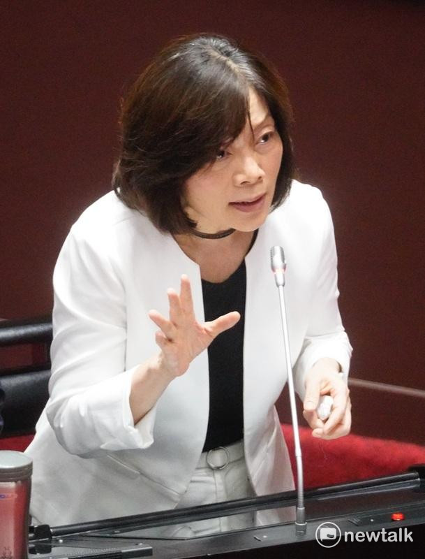 勞動部長何佩珊在立院院會備詢。 圖：張良一/攝（資料照）。