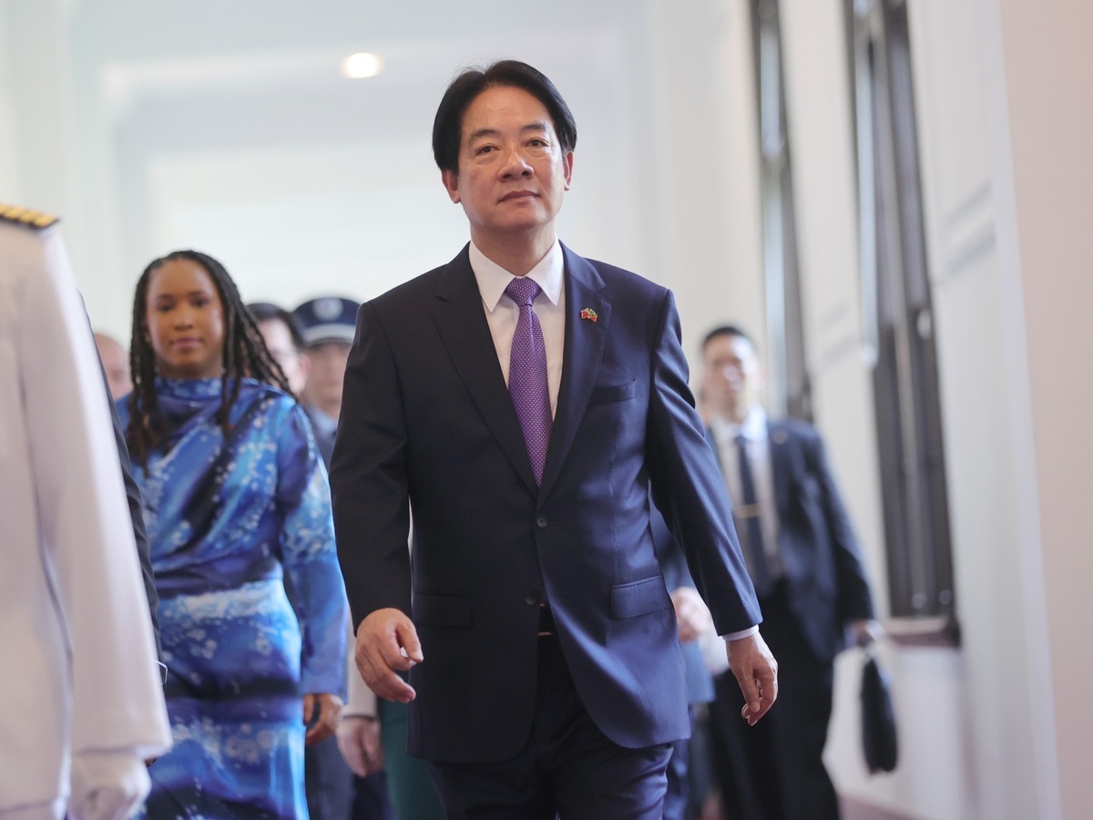 共有53.7％國人信任總統賴清德，遠高於不信任的36.3%。圖為賴清德接待友邦聖克里斯多福總理德魯一行。 圖：總統府提供
