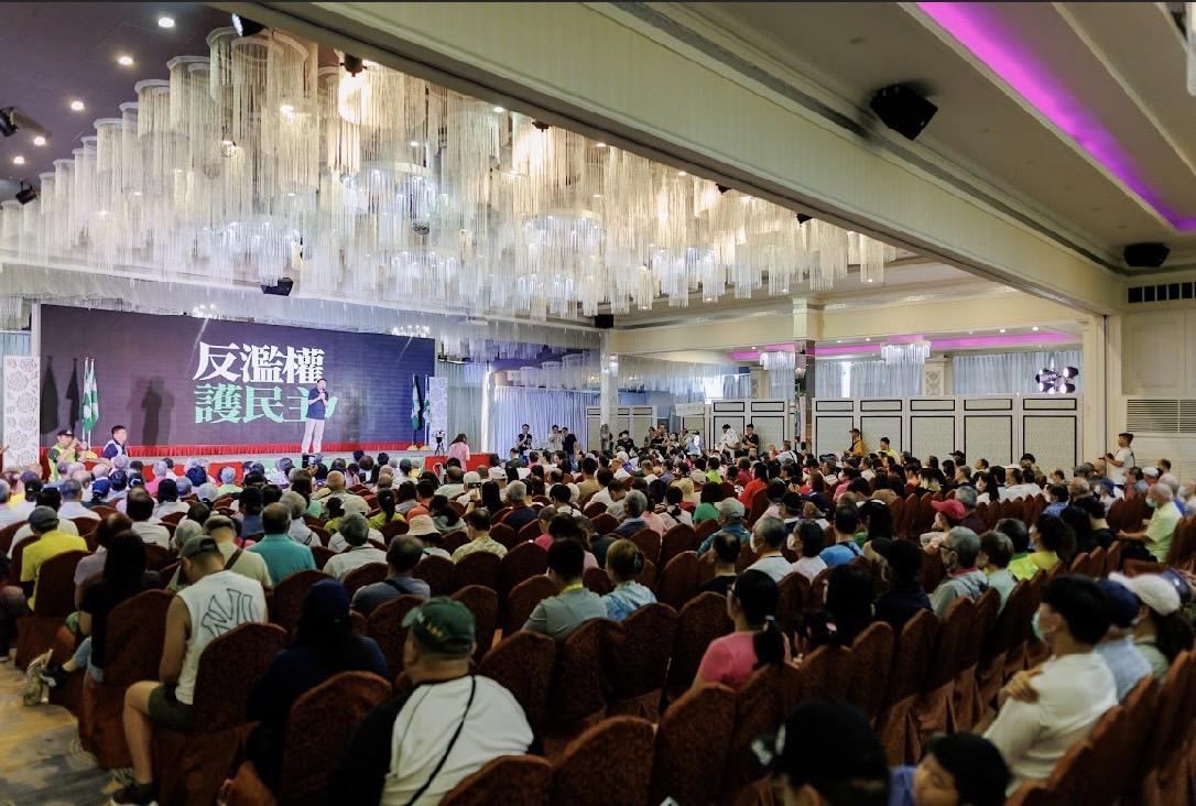 民進黨「反濫權 護民主」宣講持續於全台遍地開花。 圖：民進黨提供
