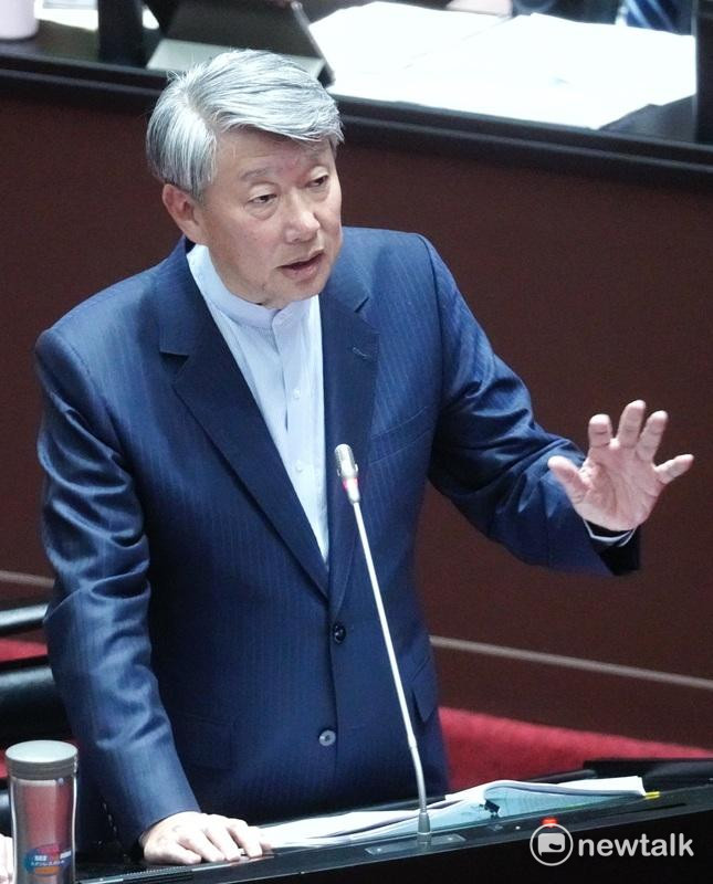 經濟部長郭智輝在立院院會備詢。 圖：張良一／攝（資料照）