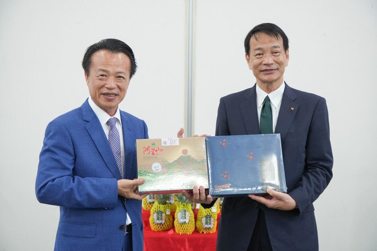 嘉義縣長翁章梁拜會防府市市長池田豊。 圖/嘉義縣政府提供