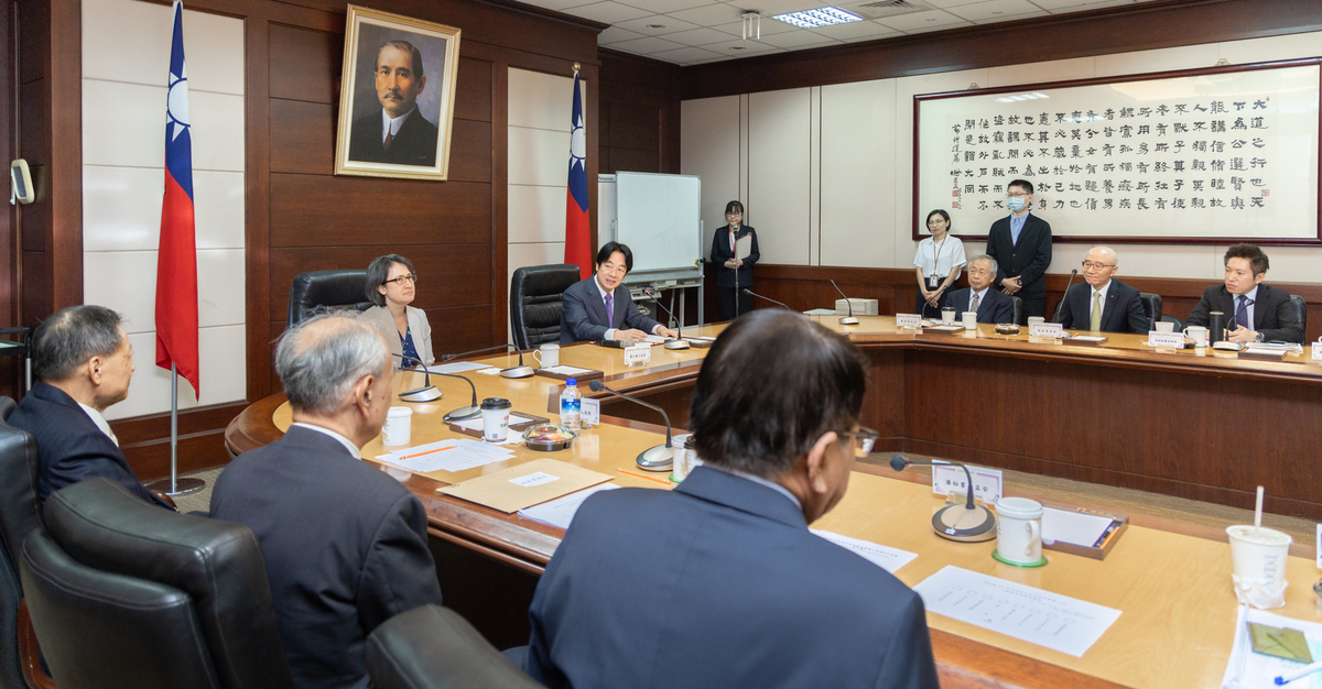 圖為總統賴清德、副總統蕭美琴今年7月出席「113年司法院大法官提名審薦小組」第一次會議。 圖：總統府/提供（資料照）