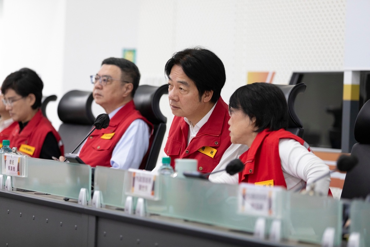 凱米颱風襲台傳出災情，圖為總統賴清德24日視察中央災害應變中心。 圖：總統府提供