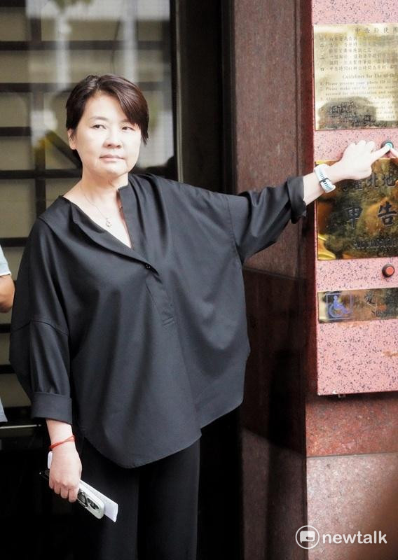民眾黨主席柯文哲被爆出總統選舉期間政治獻金申報不實，時任競總總幹事黃珊珊日前按鈴控告會計師。 圖：張良一 / 攝