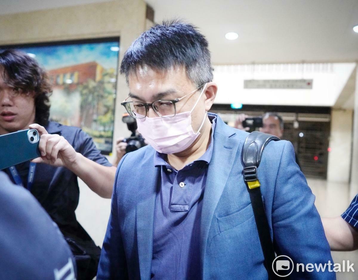 會計事務所員工陳韋瑄被送往北檢複訊。 圖：張良一/攝