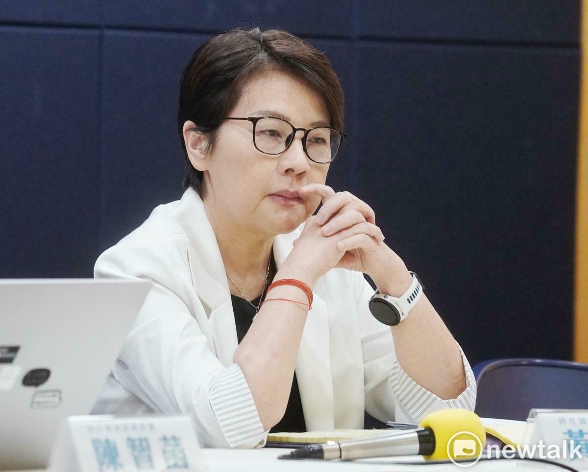 時任柯文哲競選總統總幹事黃珊珊舉行政治獻金查帳進度記者會。 圖：張良一 / 攝