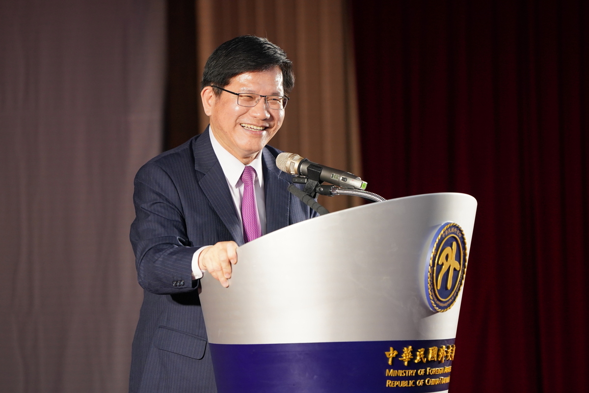 外交部長林佳龍感謝美國眾議院跨黨派推動，通過「台灣衝突嚇阻法案」。 圖：翻攝自林佳龍臉書
