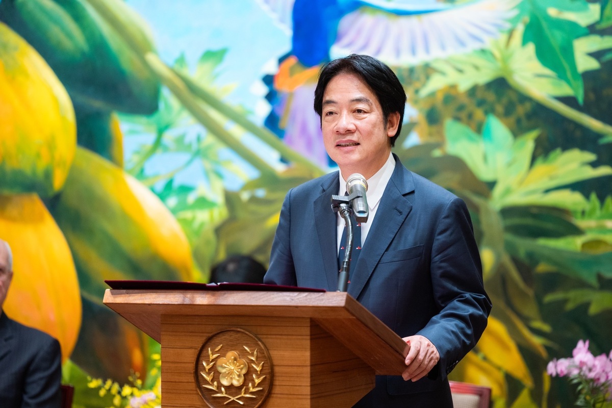 總統賴清德於總統府成立三大委員會，其中，全社會防衛韌性委員會預計在9月26日壓軸召開首場會議。 圖：總統府提供