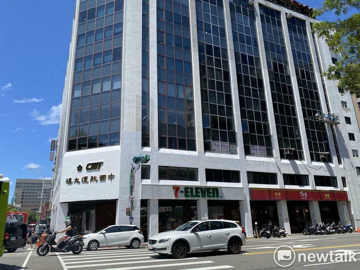 柯文哲說商辦登記在自己名下，監督力道更大，四叉貓爆料，柯文哲已悄悄脫手，陳智菡稱其實是倒賠，葉耀元教授怒轟，誰在意你們是賺還賠？柯文哲跟民眾黨，這商辦在這2年監督了什麼鬼東西？ 圖：周煊惠 / 攝（資料照）