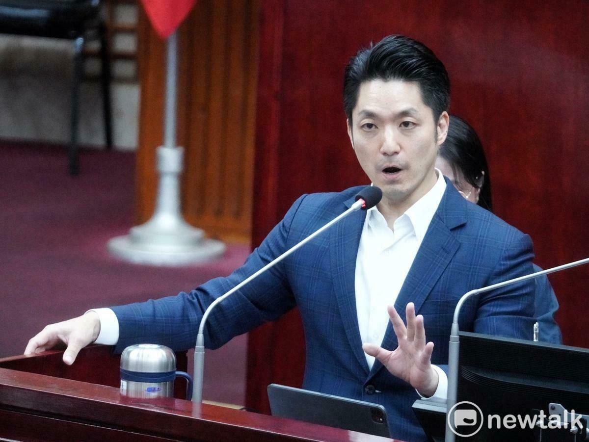 針對京華城土地遭扣押，蔣萬安今(7)日證實市府已收到法院裁定書，至於是否會予以停工，今日會發函法院確認。 圖：張良ㄧ/攝