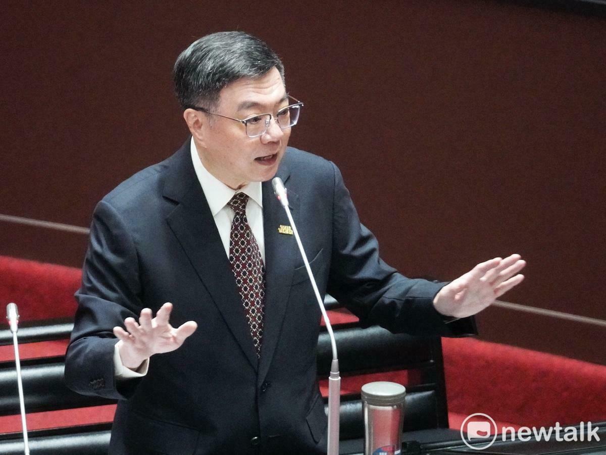 行政院長卓榮泰在立院院會備詢。 圖：張良ㄧ／攝（資料照）