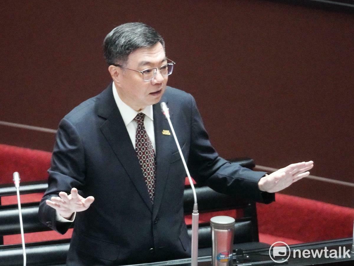 行政院長卓榮泰在立院院會備詢。 圖：張良ㄧ/攝