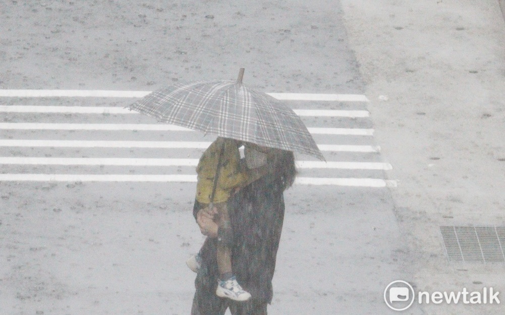鋒面通過！全台慎防強降雨 專家：明起天氣漸好轉