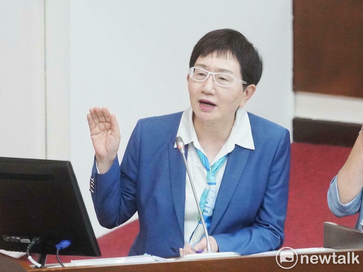 財政部長莊翠雲在立院財委會備詢。 圖：張良一/攝