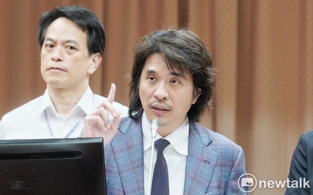 東吳大學小紅書帳號稱來自「台灣地區」惹議！葉丙成曝教育部要查了