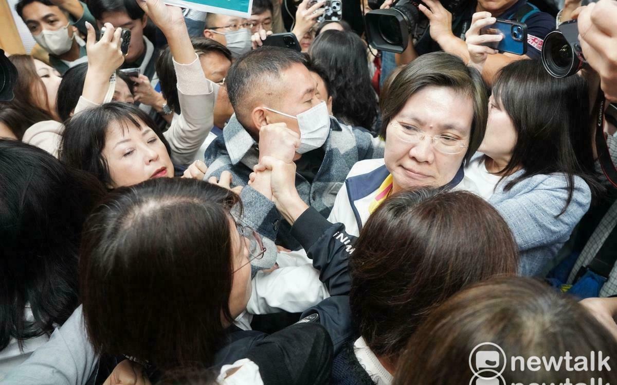 藍綠明日祭甲動再釀衝突？傅崐萁喊選罷法必過 綠委：全力守住