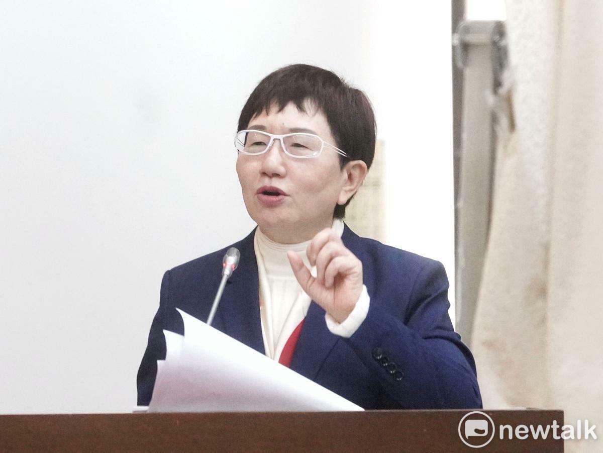 財政部長莊翠雲在立院財委會備詢。 圖：張良一/攝