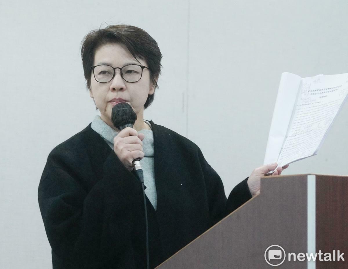 台灣民眾黨中央緊急應變小組出面召開記者會回應台北地檢署今（26）日偵結起訴柯文哲主席，圖為民眾黨立委黃珊珊。 圖：張良一/攝
