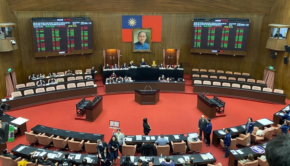 立法院10日表決今日院會將處理覆議案等議程 圖：林朝億/攝