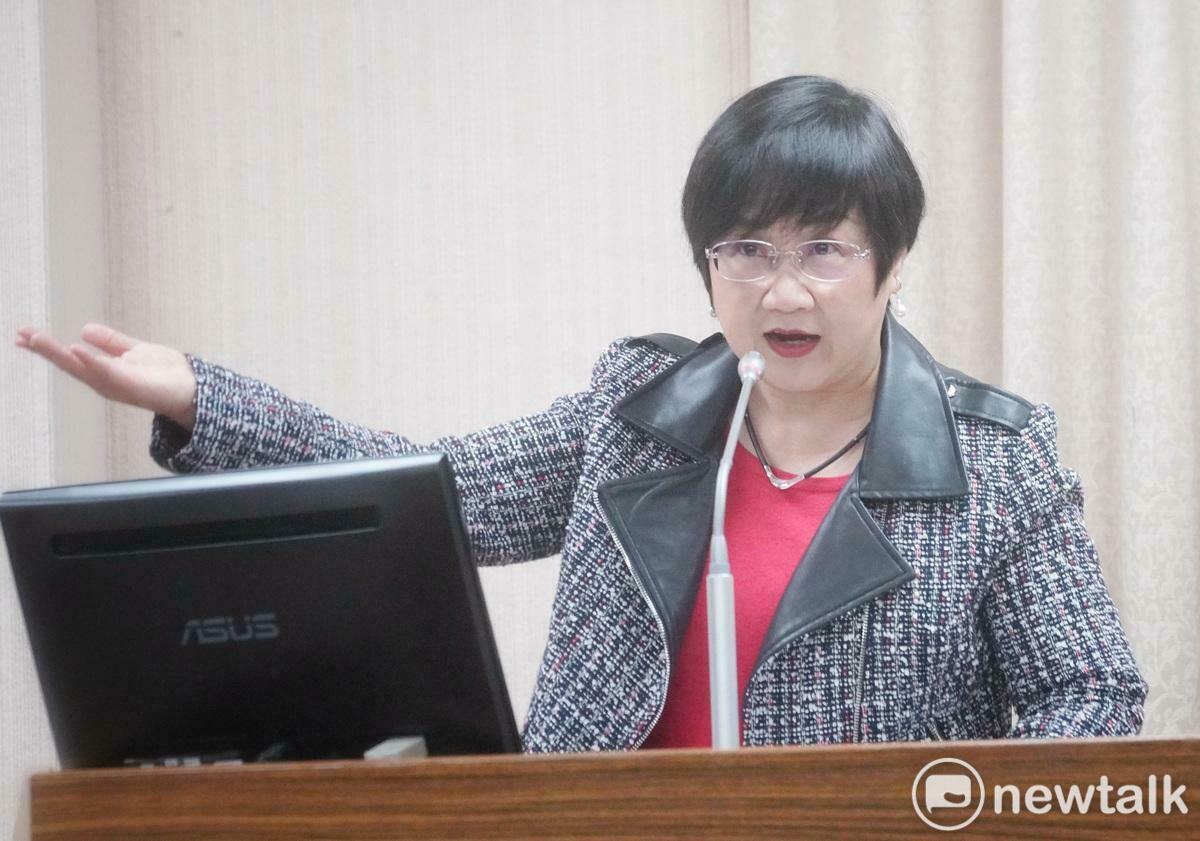 僑委會委員長徐佳青在立院外交及國防委員會備詢。 圖：張良一/攝