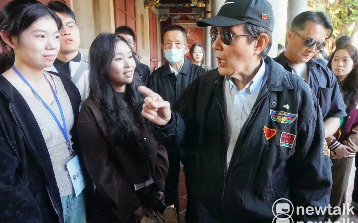 管仁健觀點》難怪他老爸會爽死在盤絲洞