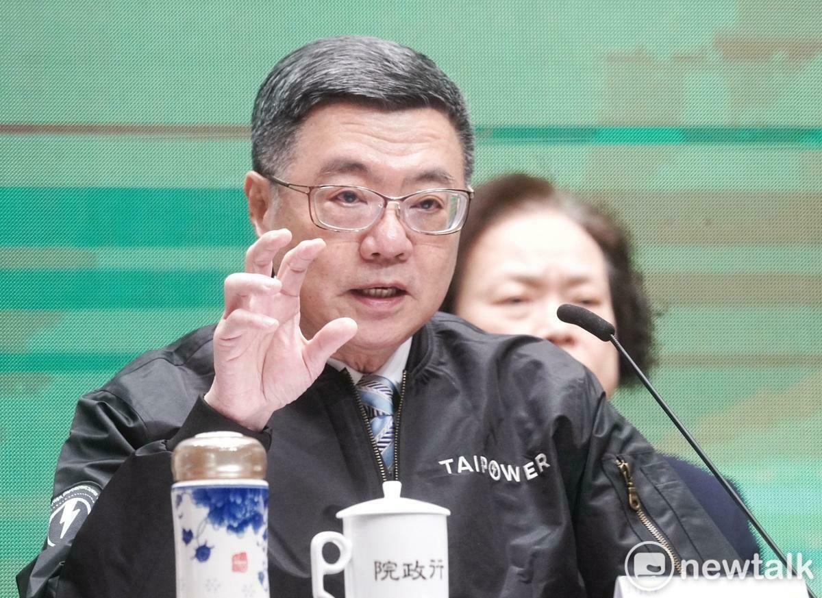 行政院長卓榮泰今（21）日率副院長鄭麗君及多個部會首長第三度舉行記者會，回應立法院大幅刪減114年度中央政府總預算。 圖：張良一/攝