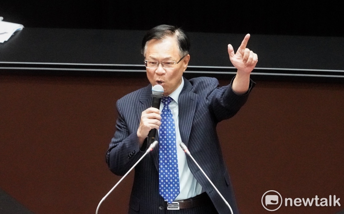 批張啓楷法盲瞎挺林宸佑 律師：若對現役軍人發展組織涉犯國安法7年以上重罪