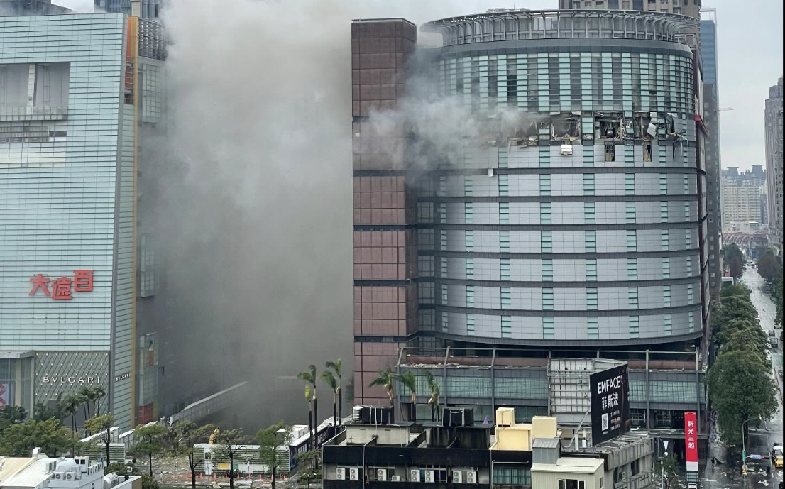 影）台中新光三越氣爆已4死、20傷 盧秀燕：開設二級災害應變中心