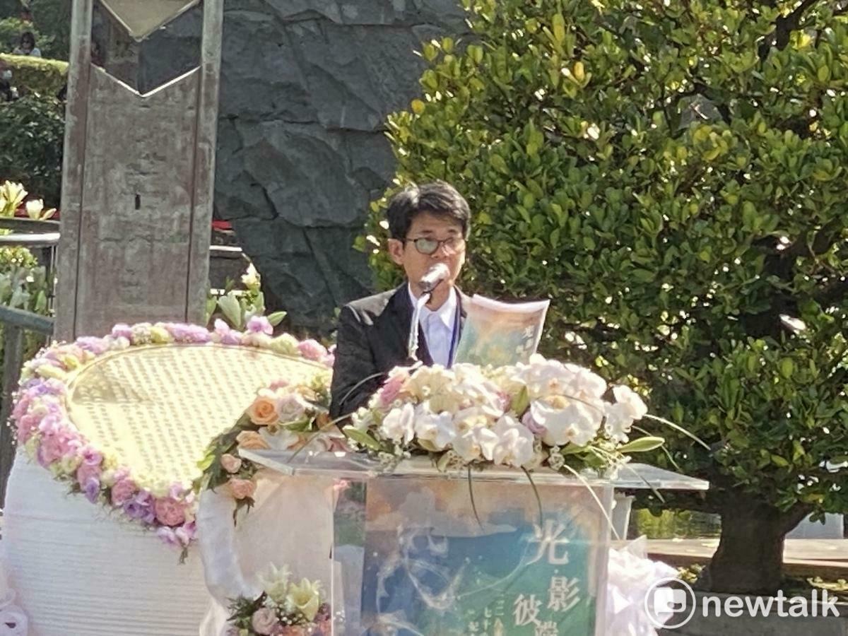 台北市政府28日於二二八和平公園，舉行二二八事件78週年紀念儀式，致詞者受難者陳澄波家屬蒲子超。 圖：林朝億/攝