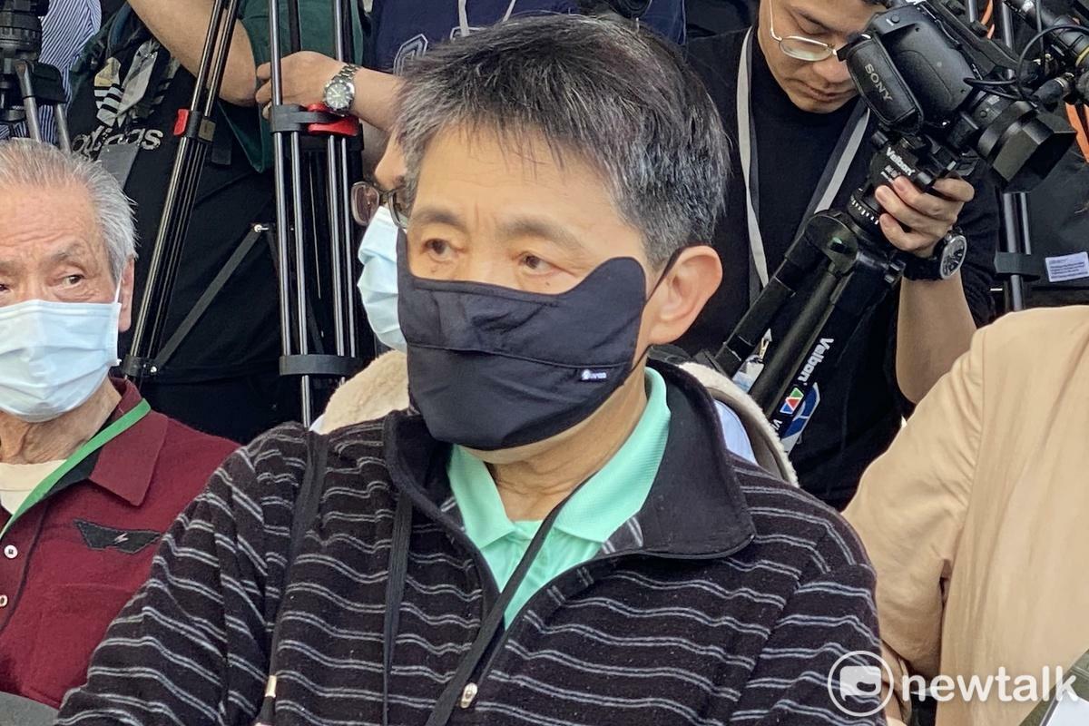 台北市政府28日於二二八和平公園，舉行二二八事件78週年紀念儀式，受難家屬向蔣萬安抗議。 圖：林朝億/攝