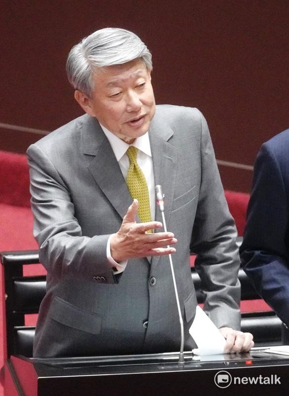 經濟部長郭智輝在立院院會備詢。 圖：張良一/攝