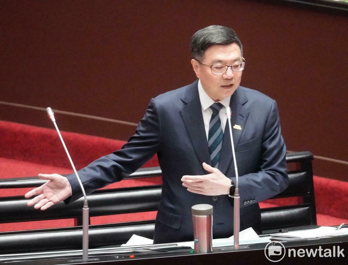 行政院長卓榮泰在立院院會備詢。 圖：張良一/攝