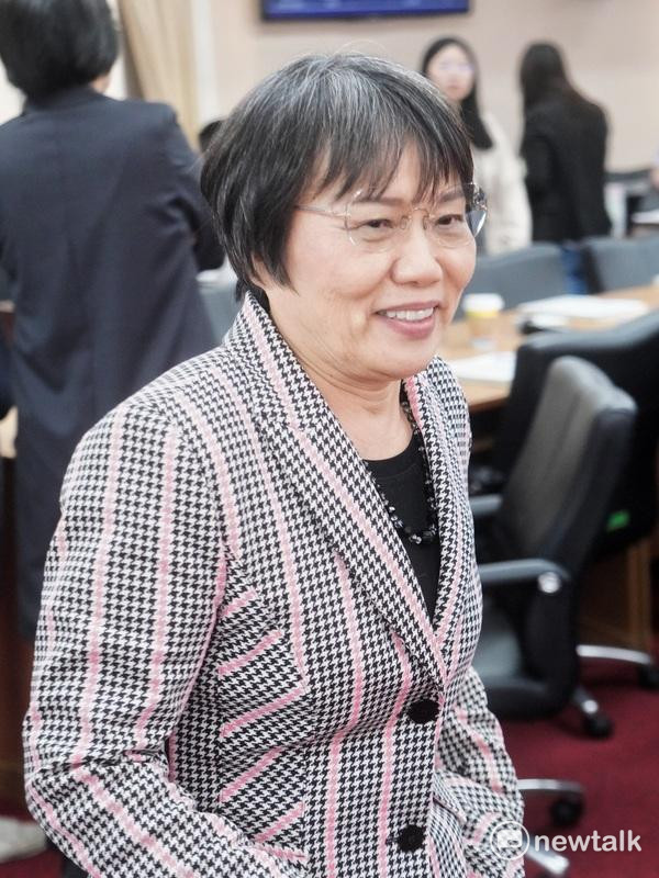 內政部長劉世芳今天對中配恩綺、小微離境狀況進行說明。 圖：張良一/攝（資料照）