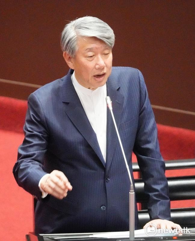經濟部長郭智輝今（15）天在立法院會備詢。 圖：張良一/攝