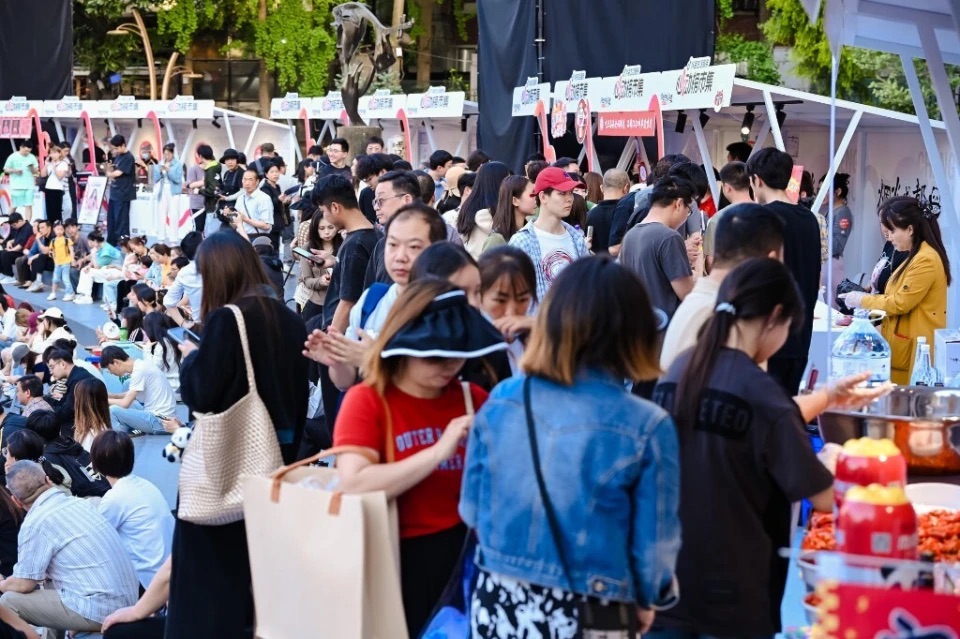 五一連假中國各地寄出政策，加強這波觀光收入。 圖：翻攝自景觀新聞