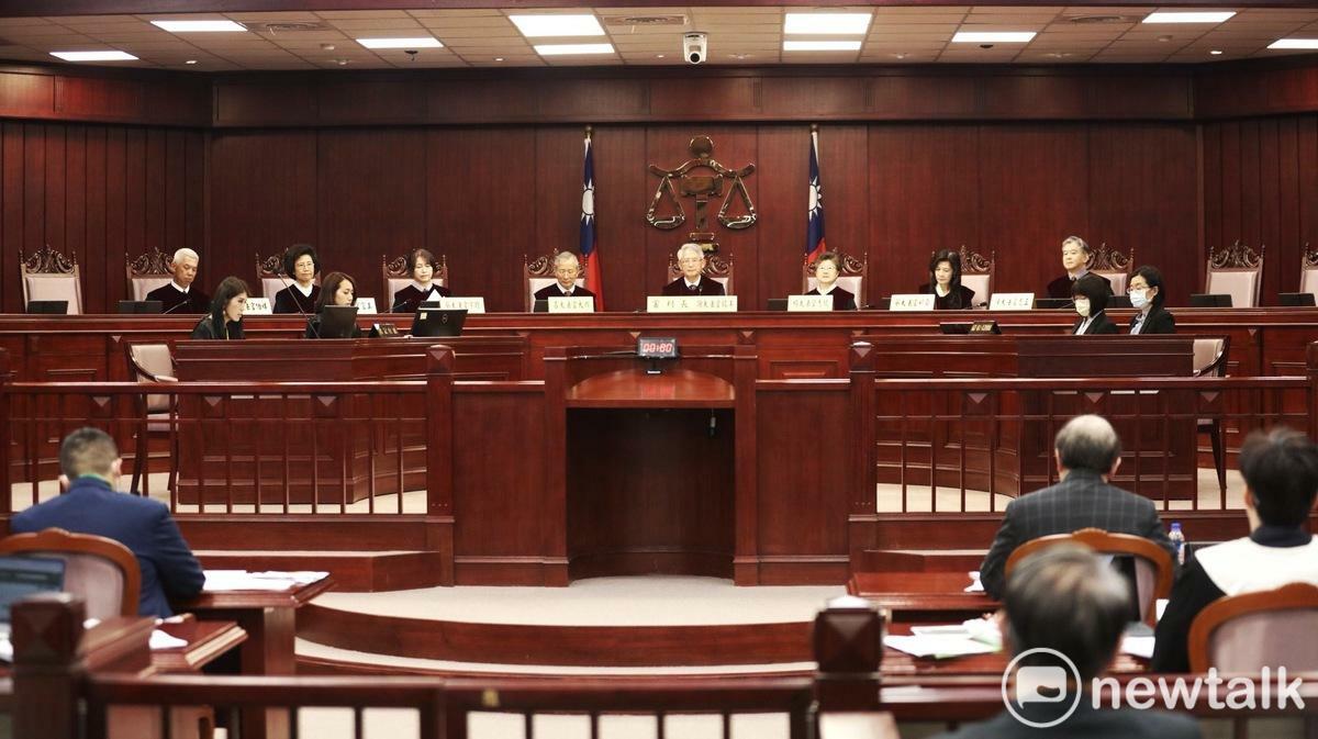 圖為憲法法庭日前「憲法訴訟法釋憲案」舉行說明會，並由大法官謝銘洋主持。 圖：本報攝影中心