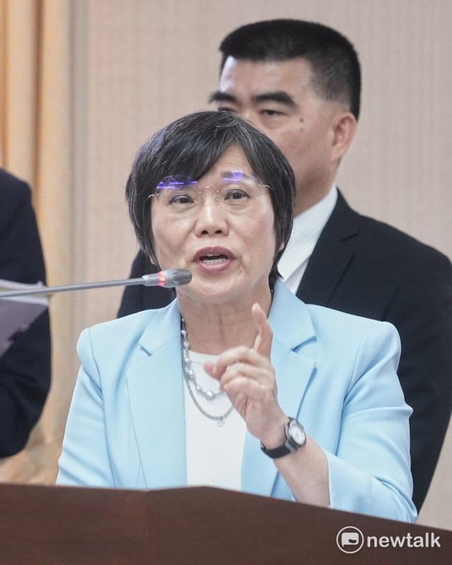 內政部長劉世芳今（14）天在立院內政委員會備詢。 圖：張良一/攝