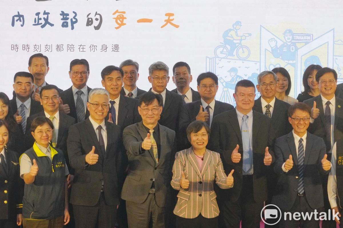 內政部長劉世芳今（15）天率所屬單位舉行「向國人報告－內政部的每一天」記者會。 圖：張良一/攝