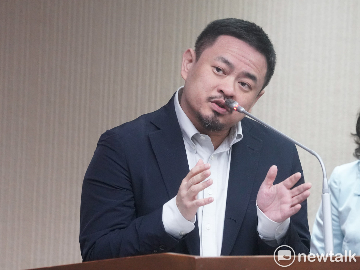 勞動部長洪申翰在立院衛環及社福委員會備詢。 資料照片：張良一/攝
