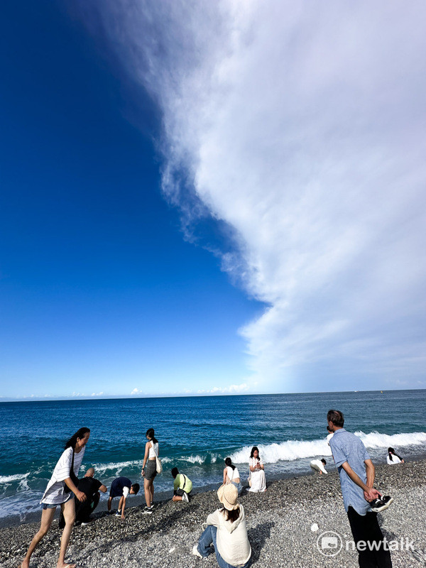 氣象署指出，預計7日開始恢復典型的夏季天氣型態，白天氣溫可達到36度或以上。 圖：張良一／攝