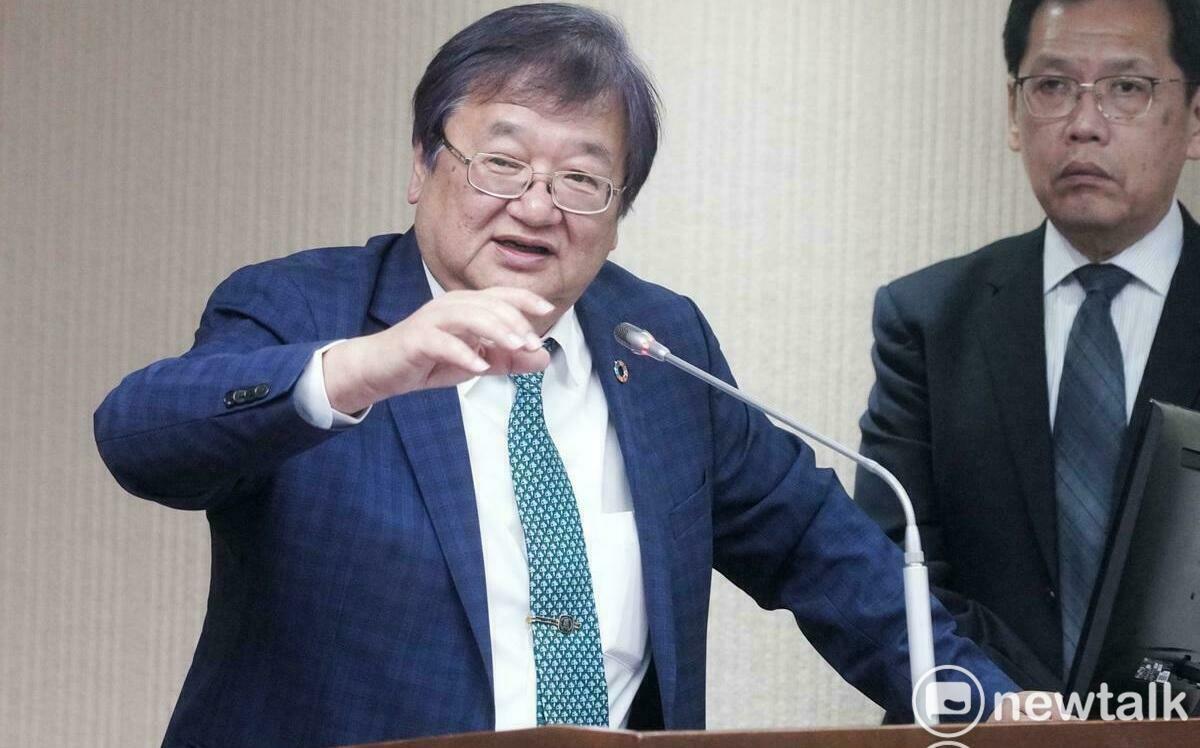 內閣改組後首現身！邱泰源談卸任：每天工作做好 祝石崇良一切順利