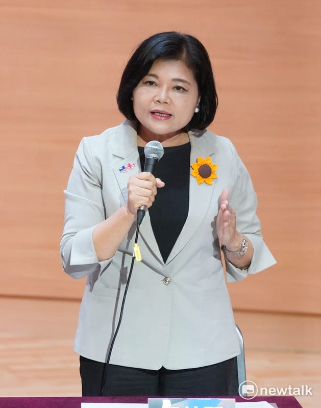雲林縣長張麗善17日證實，他哥哥張榮味與新北市議長蔣根煌等國民黨本土派16日邀請郝龍斌聚會，並決議力挺其參選黨主席，而她也會全力支持郝龍斌參選。 圖：張良一/攝